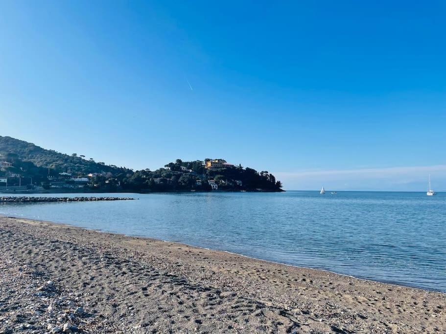 Maddy House - 50 Mt Dal Mare Villa Porto Santo Stefano  Exterior photo